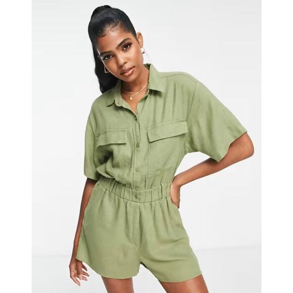 Abercrombie & Fitch Shortsleeve Utility Romper - M Olive - Picture 1 of 3